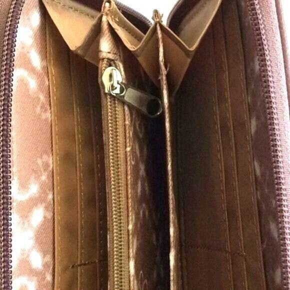 Jessica Simpson (AGNES) Clutch Wristlet Wallet Burgundy 2 tone ( Dusty PL/Zinfi - Picture 6 of 6